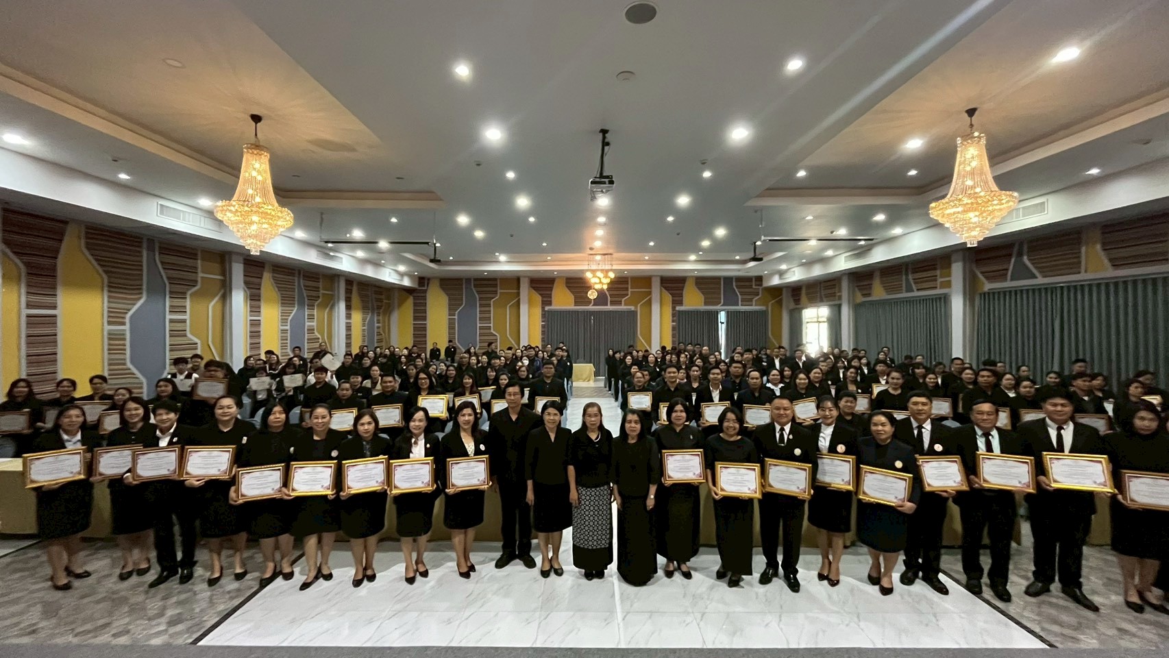 วันครู ประจำปี 2569 เชิดชูเกียรติ “ครูผู้ทรงเป็นแม่และครูแห่งแผ่นดิน”