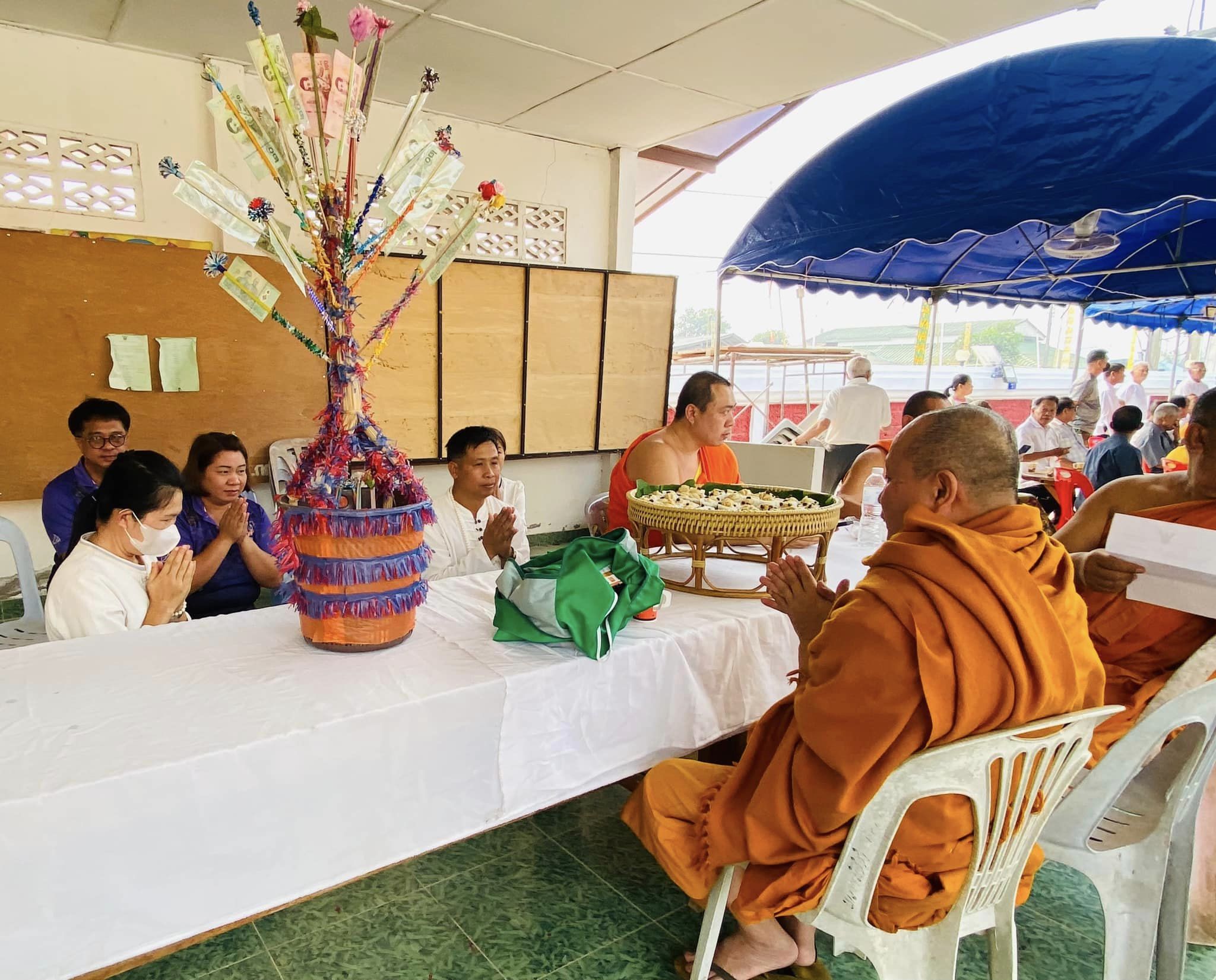 เข้าร่วมงานบุญปอยหลวงถวายซุ้มประตูและกำแพงวัดบ้านดอนงาม