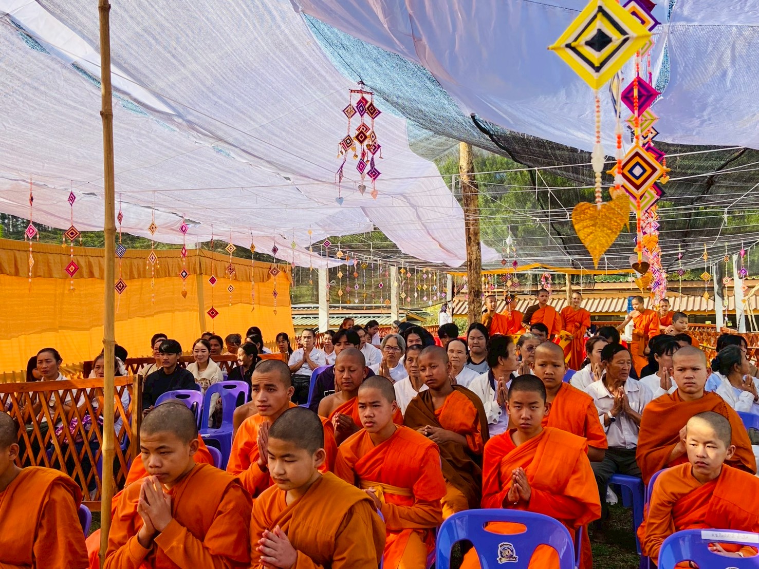 โครงการค่ายคุณธรรม จริยธรรม เสริมสร้างอุดมการณ์ รักชาติ ศาสน์ กษัตริย์ และป้องกันปัญหายาเสพติดในสถานศึกษา
