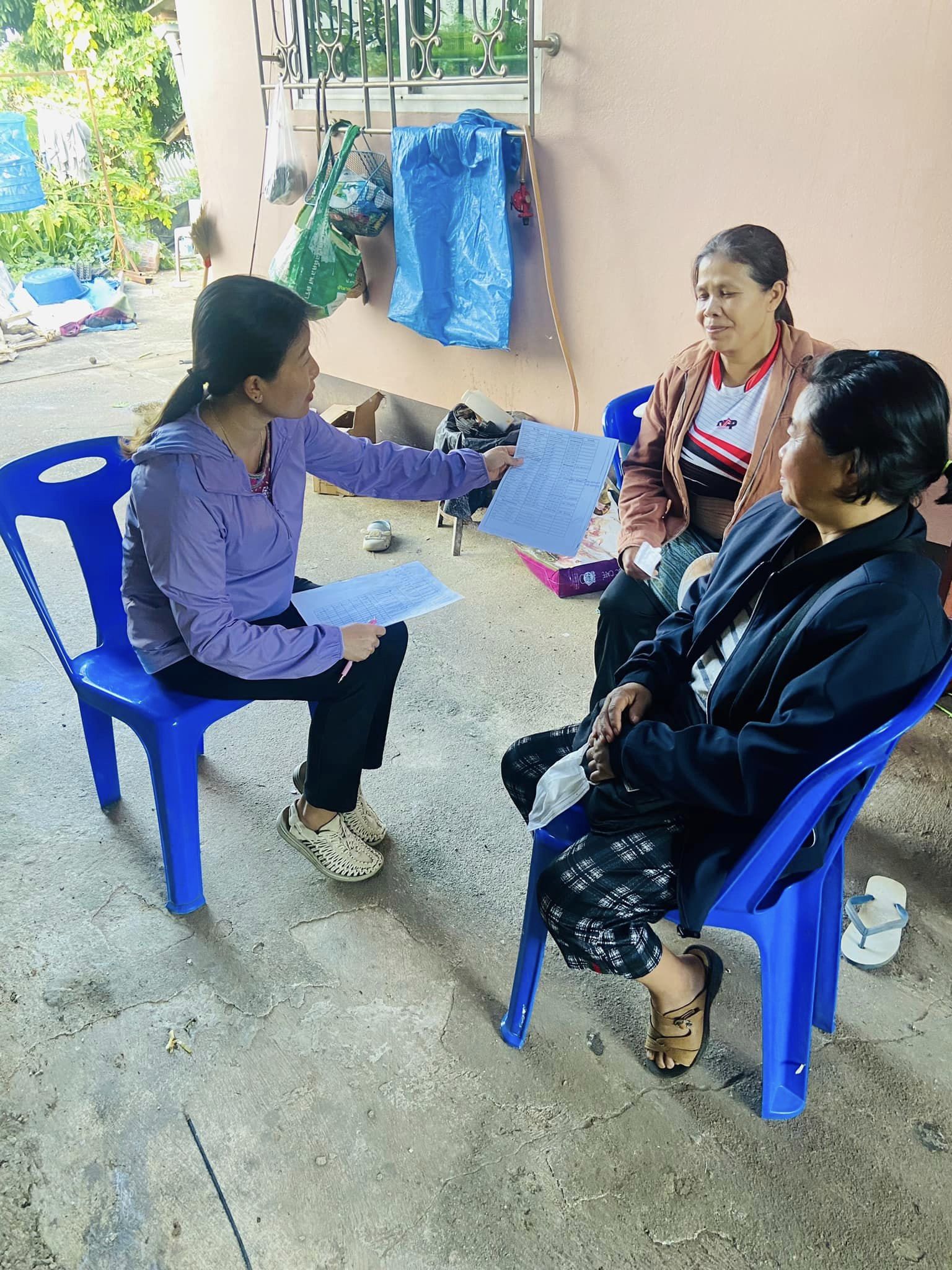 ลงพื้นที่สำรวจข้อมูลเด็กและเยาวชน อายุ 6-18 ปี ที่หลุดออกจากระบบการศึกษา “ล็อคเป้า เฝ้าฟื้นฟู”