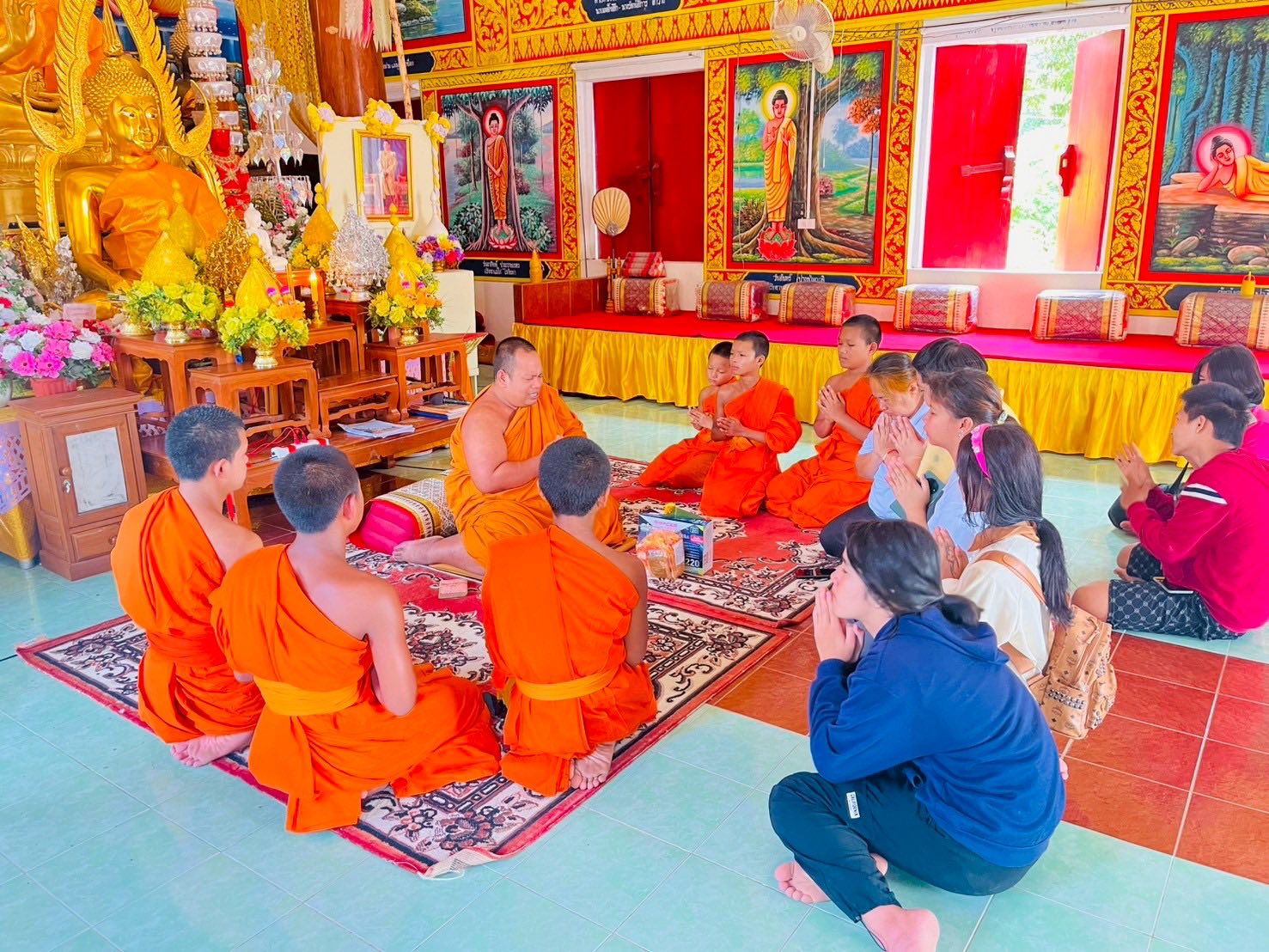 กิจกรรมแห่เทียนพรรษา ณ วัดห้วยไร่ หมู่ที่ 1 และ วัดบ้านซ้อ หมู่ที่ 8 ต.ปงน้อย อ.ดอยหลวง จ.เชียงราย