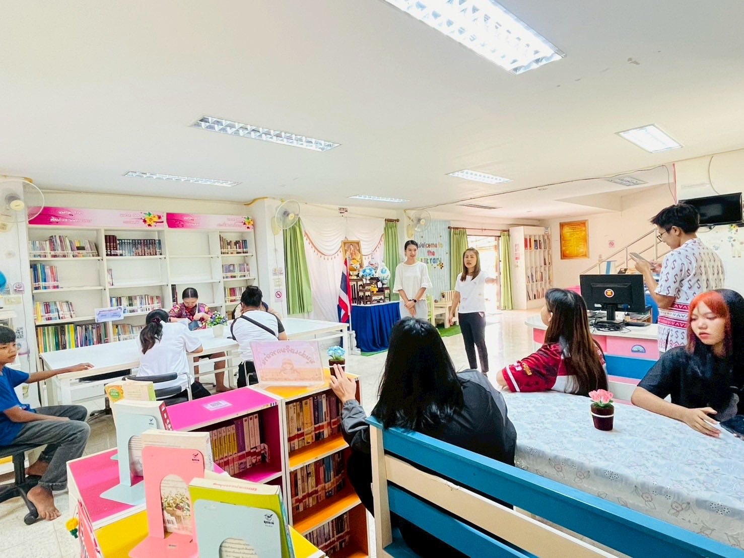 ศึกษาแหล่งเรียนรู้ ห้องสมุดประชาชนอำเภอดอยหลวง เรียนได้ทุกทีทุกเวลา