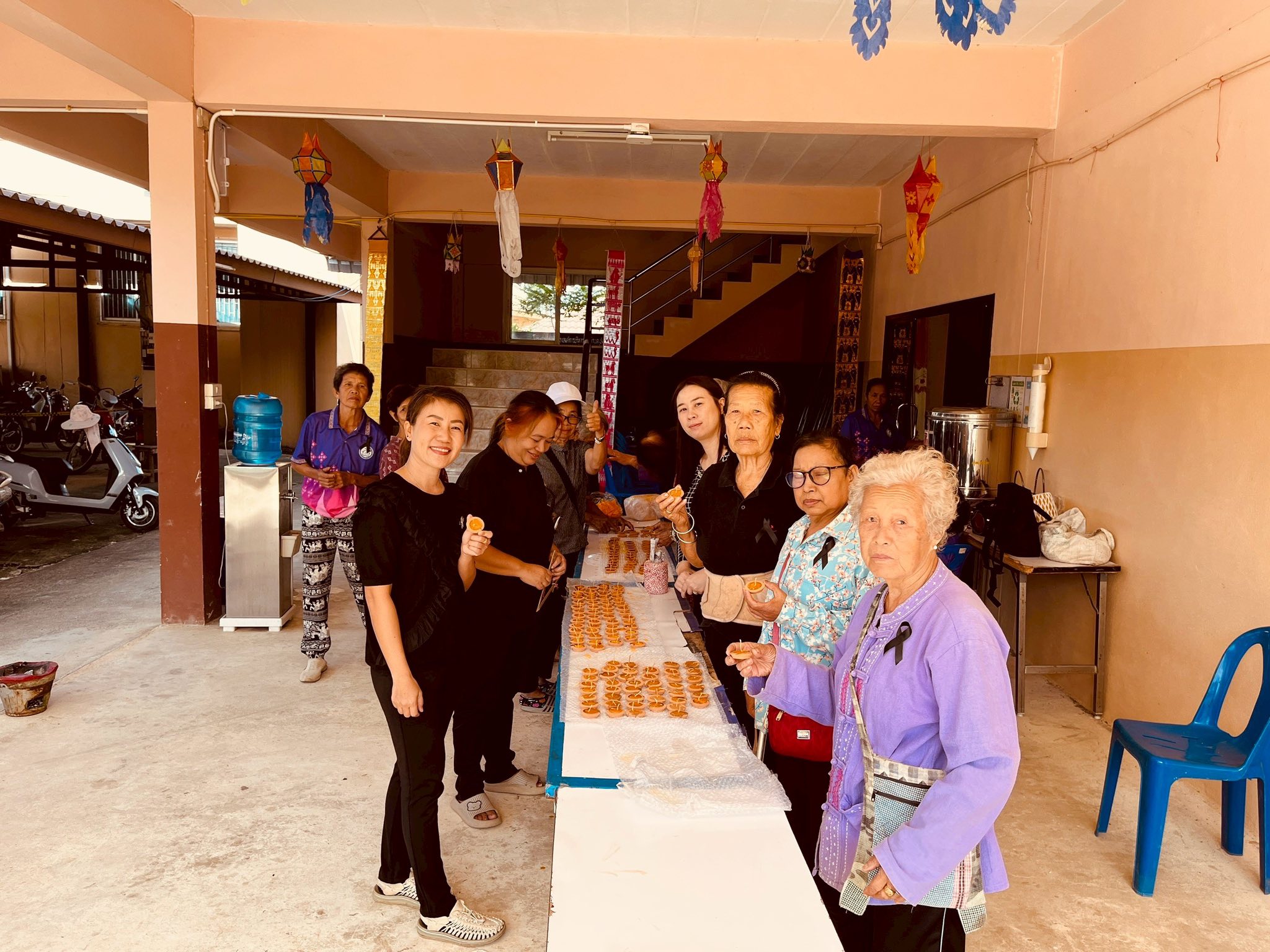 “ภูมิปัญญาอยู่ในใจ๋คนเฒ่า แต่แสงแห่งปัญญาอยู่ในใจ๋คนเรียนฮู้