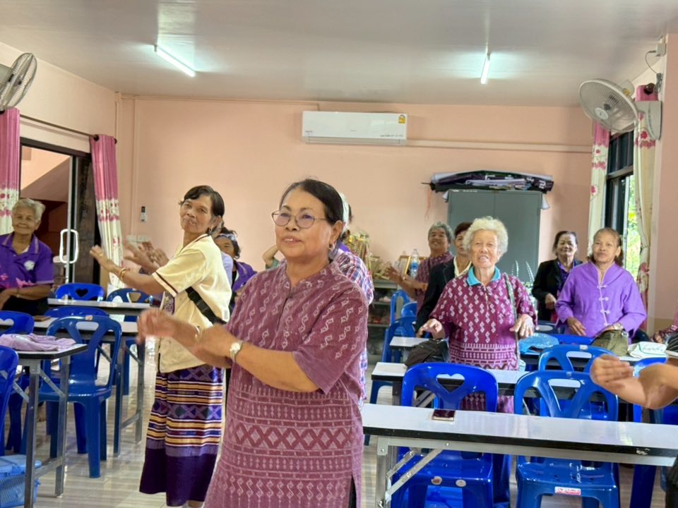 6 พ.ย.2568 ร่วมกิจกรรม สว.สูงวัยสำเร็จสุข รร.ผู้สูงอายุตำบลปงน้อย