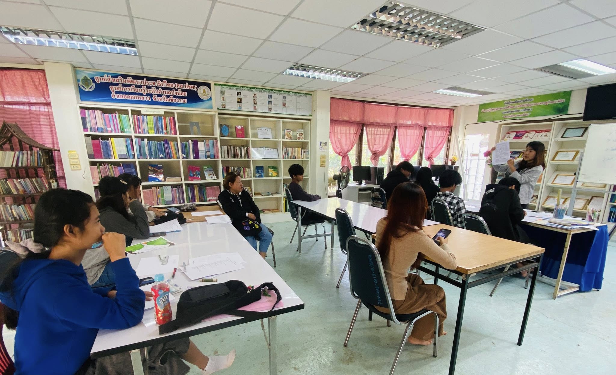 25 ธันวาคม 2568 พบกลุ่ม นักศึกษา ศกร.ระดับตำบลปงน้อย ติดตามผู้เรียน/ติดตามงาน/สรุปผลการดำเนิน