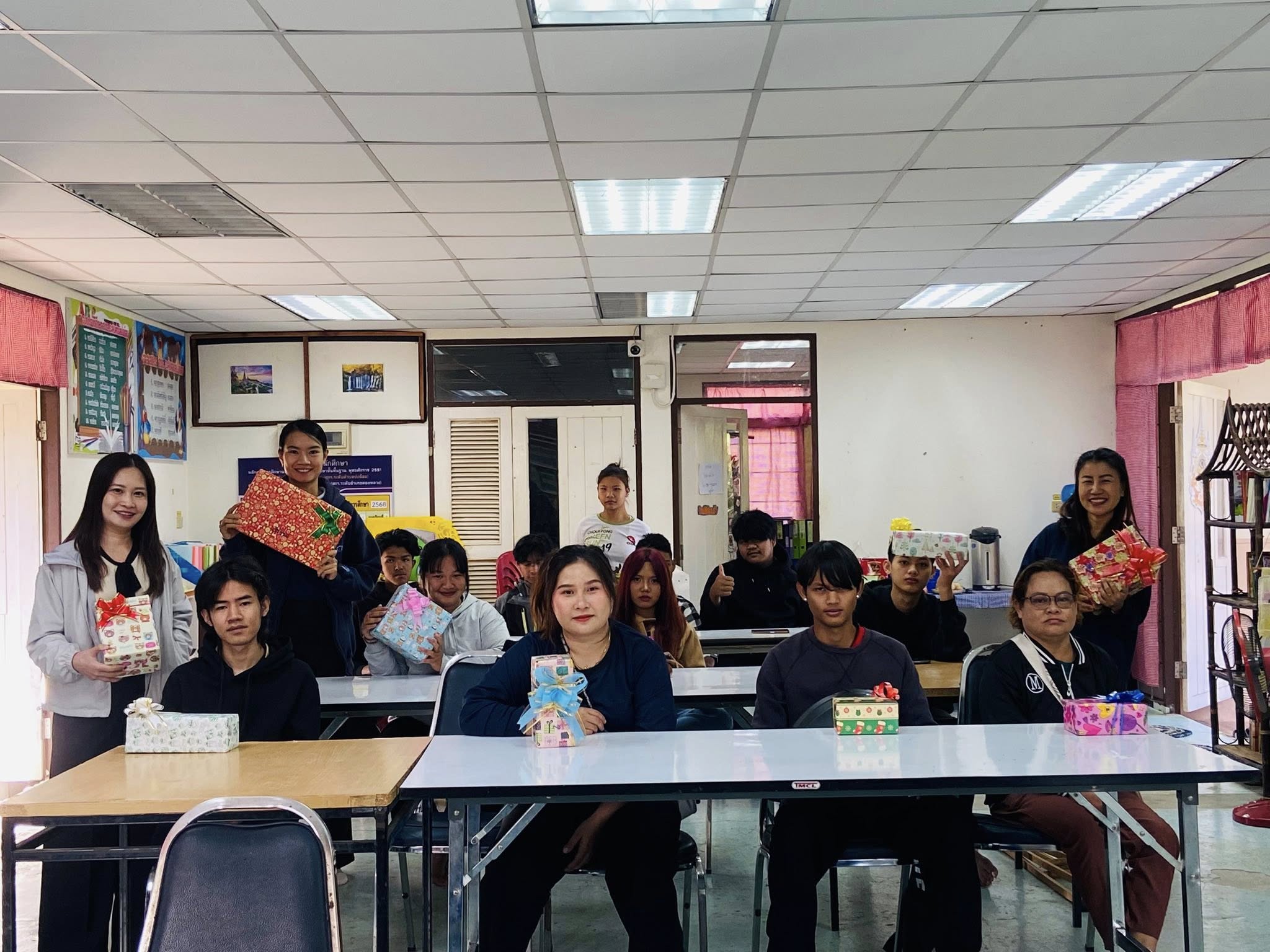 9 ม.ค.69 กิจกรรมส่งท้ายปีเก่าต้อนรับปีใหม่ “การแลกของขวัญ” เพื่อสืบสานประเพณีและวัฒนธรรม