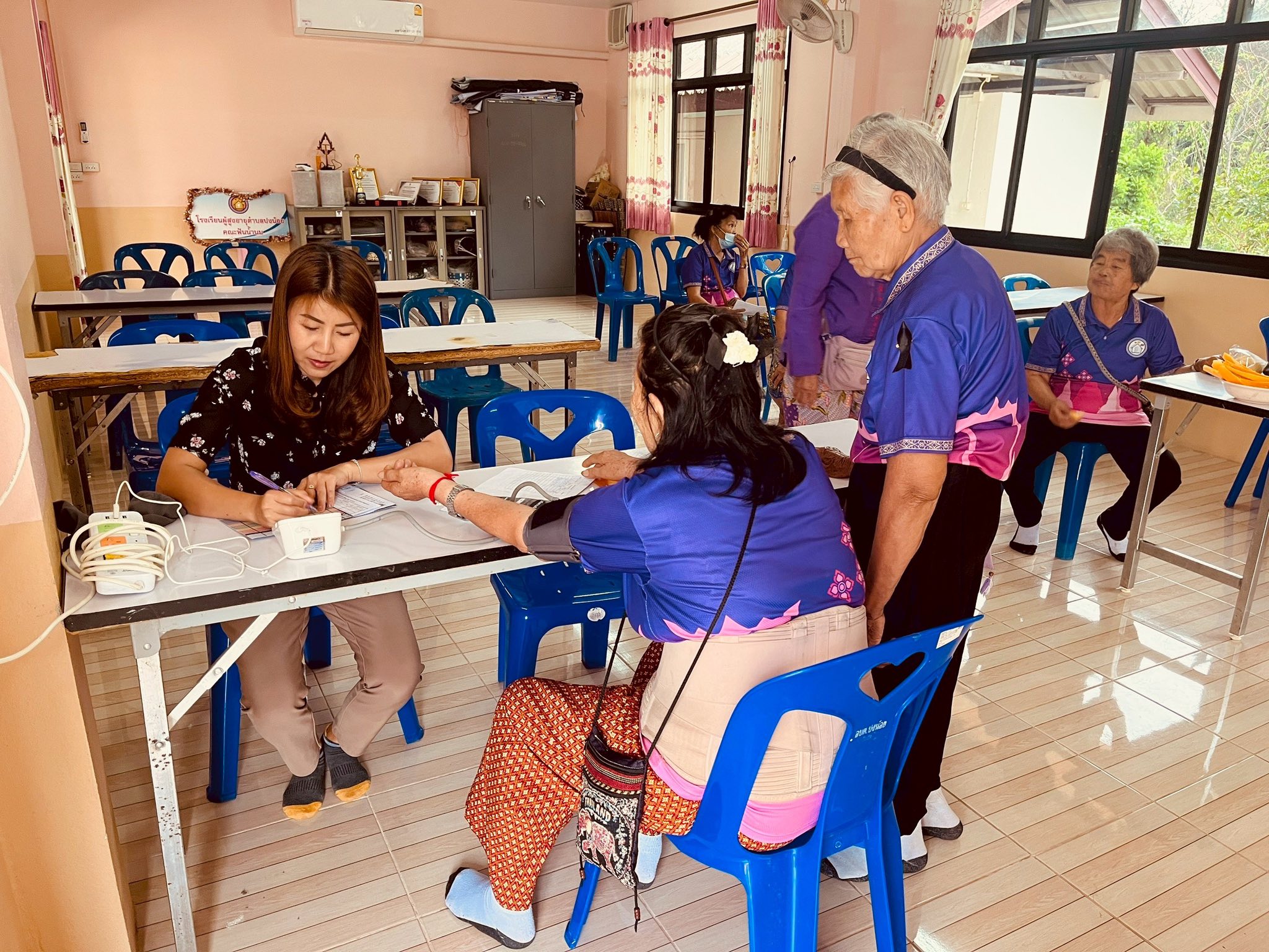 วันที่ 23 เมษายน 2569 ร่วมกิจกรรมโรงเรียนผู้สูงอายุตำบลปงน้อย ณ องค์การบริหารส่วนตำบลปงน้อย