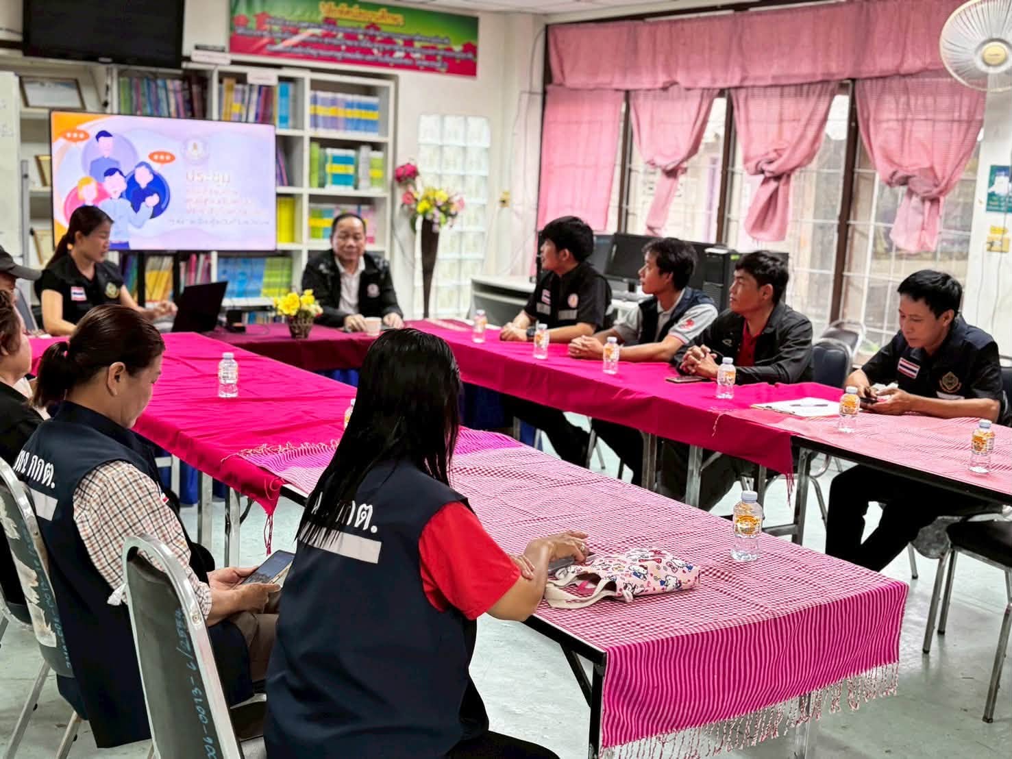 วันที่ 30 มิถุนายน 2569 ครูศูนย์การเรียนรู้ระดับตำบลปงน้อย จัดประชุมคณะกรรมการ ศส.ปชต.ตำบลปงน้อน ไตรมาส3 เพื่อส่งเสริมคณะกรรมการ ศส.ปชต. และภาคีเครือข่าย